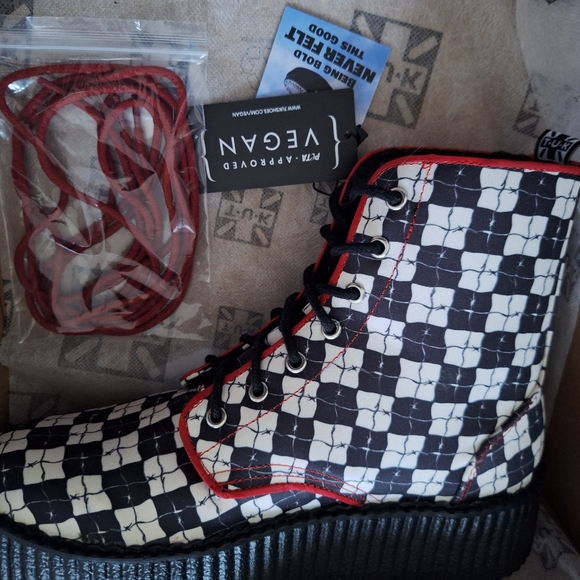 T.U.K. boots - Picture 2 of 4